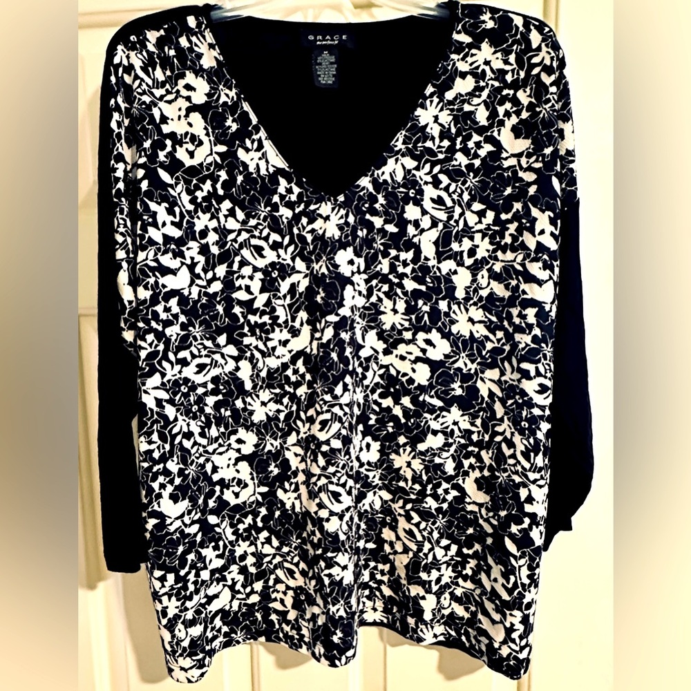 Grace ‘the perfect fit’ Women’s long sleeve top, Size M